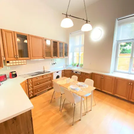 Apartment Black Eagle *