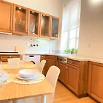 Black Eagle Apartmán *