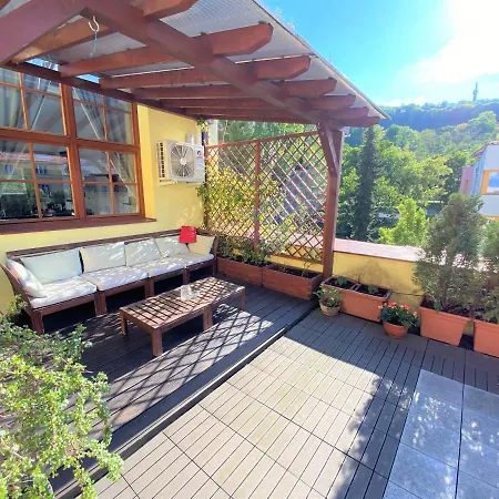 Black Eagle アパート